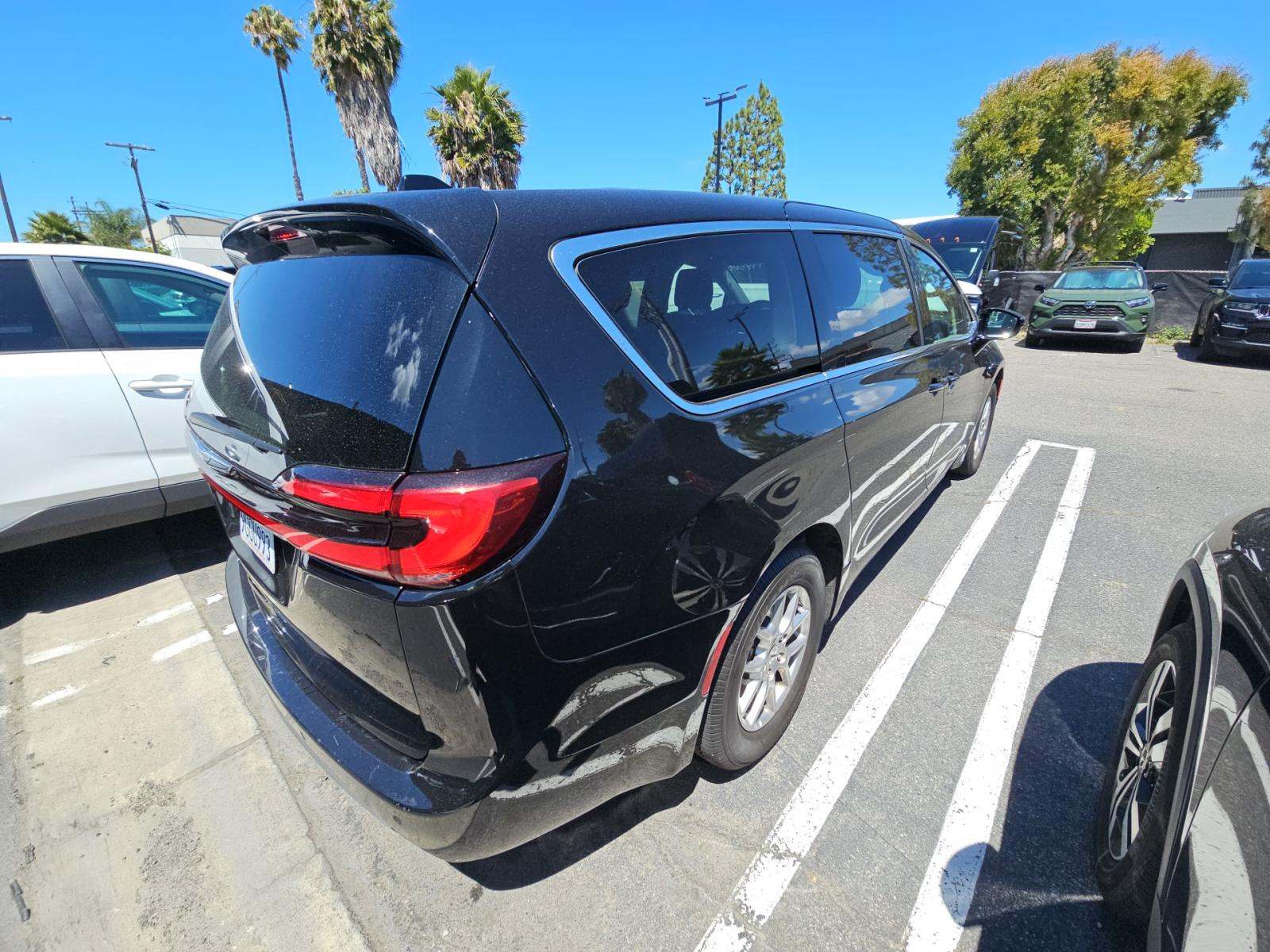 2024 Chrysler Pacifica Touring L FWD