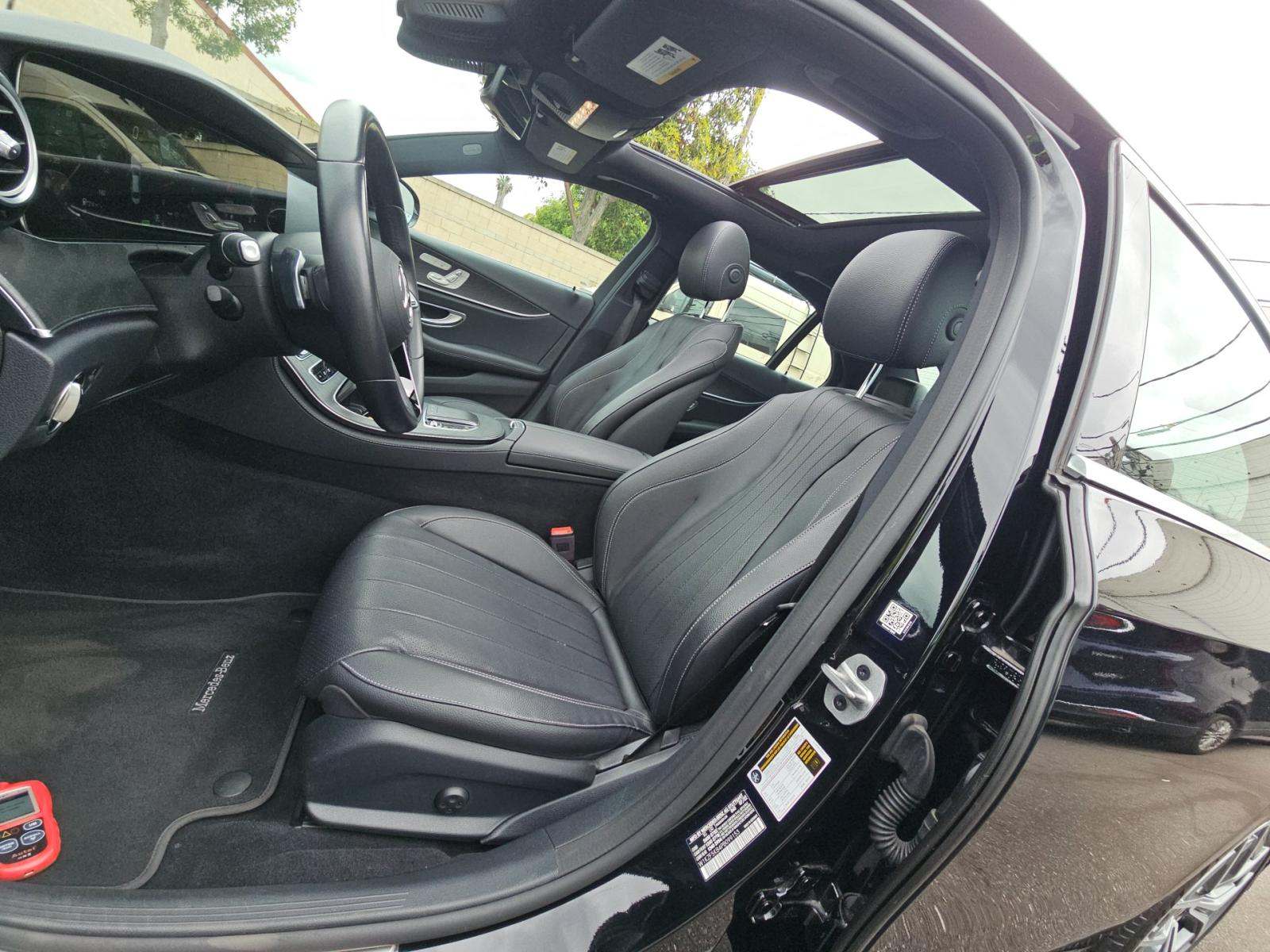 MERCEDES-BENZ E-CLASS - 2