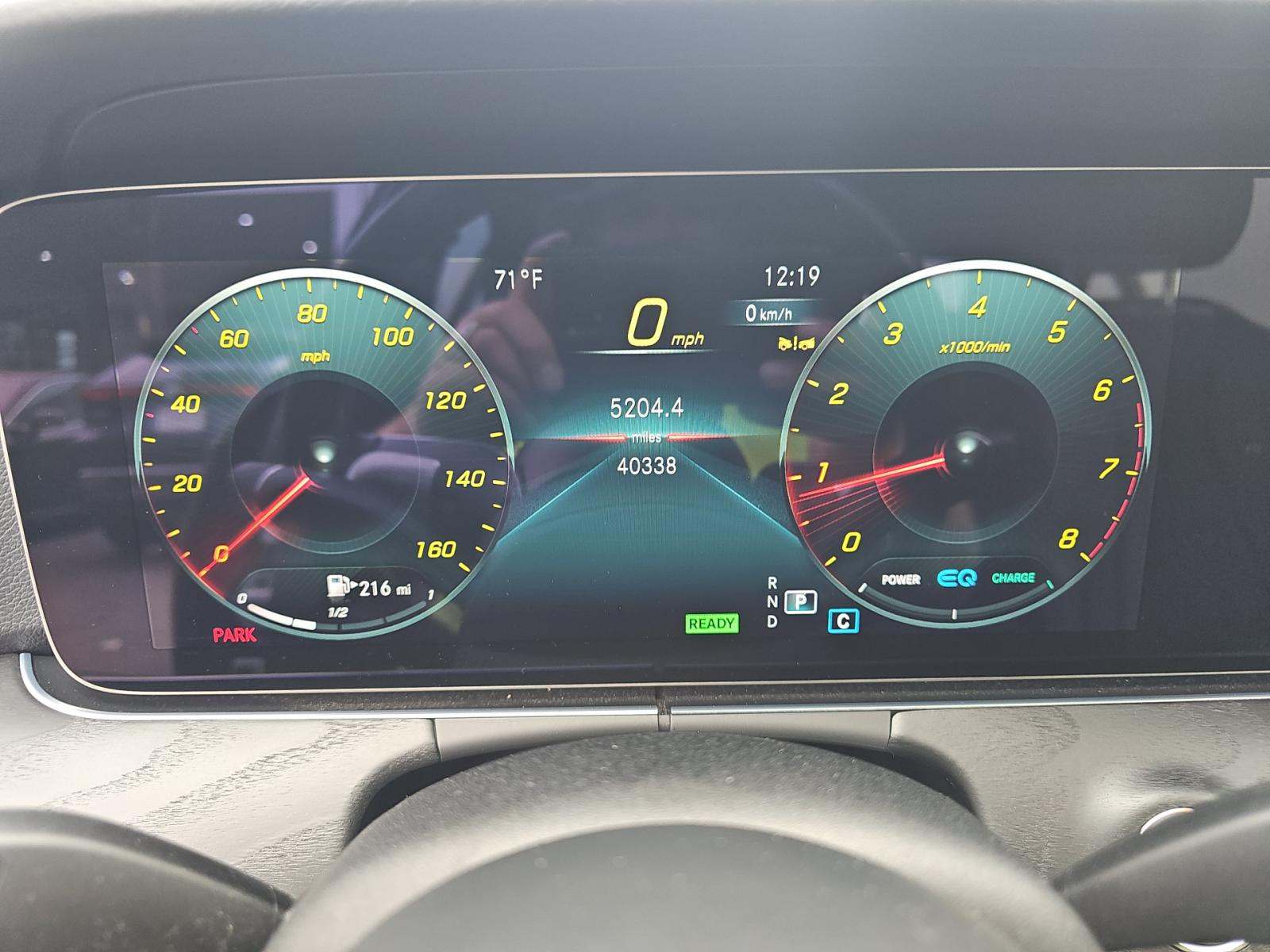 MERCEDES-BENZ E-CLASS - 5