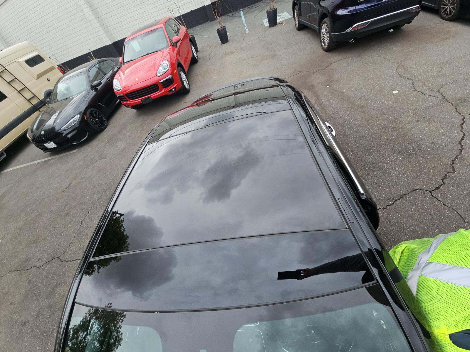 MERCEDES-BENZ E-CLASS - 8