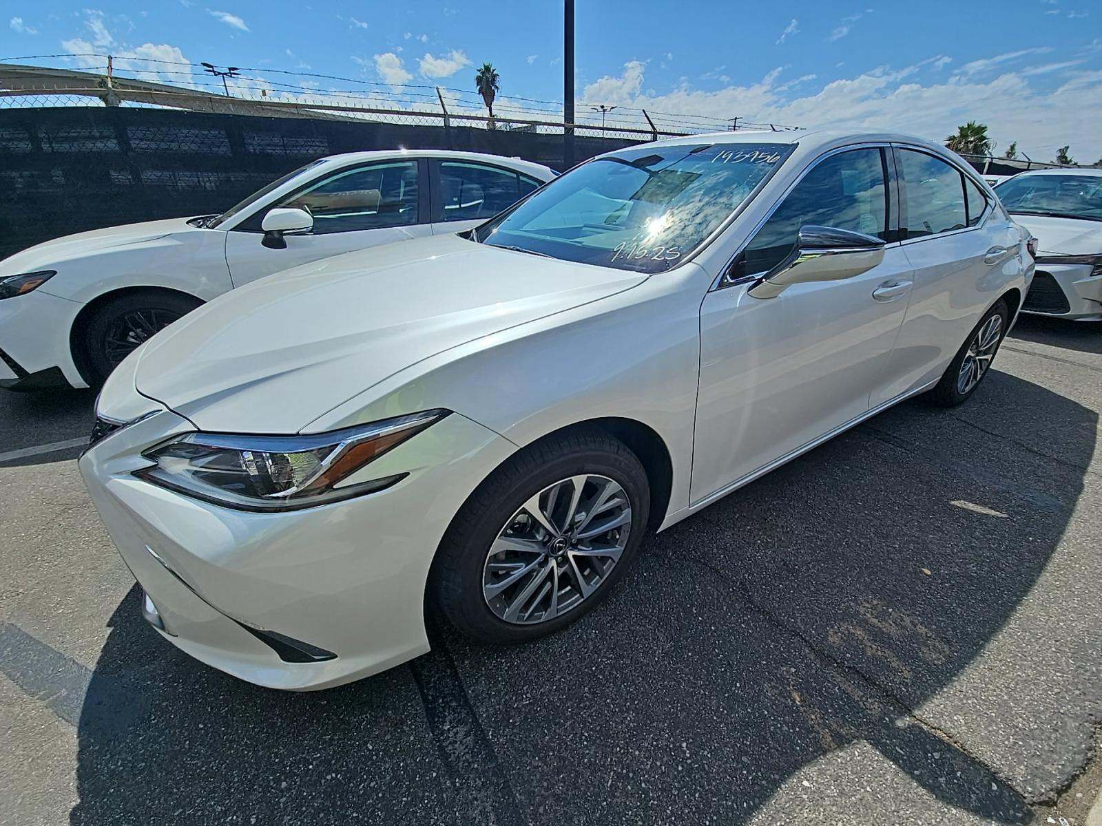 2025 Lexus ES 350