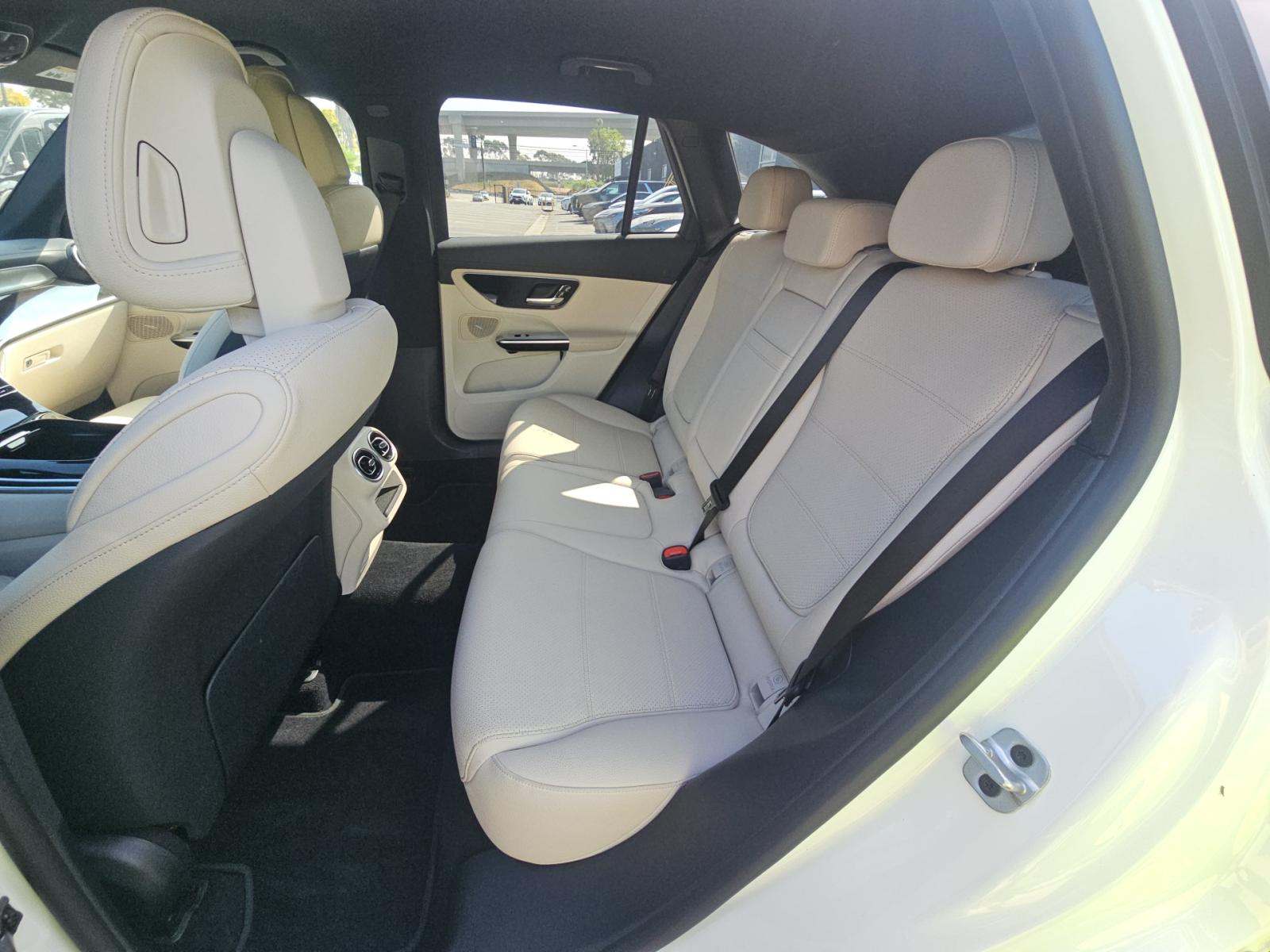 2024 Mercedes-Benz GLC GLC 300 RWD