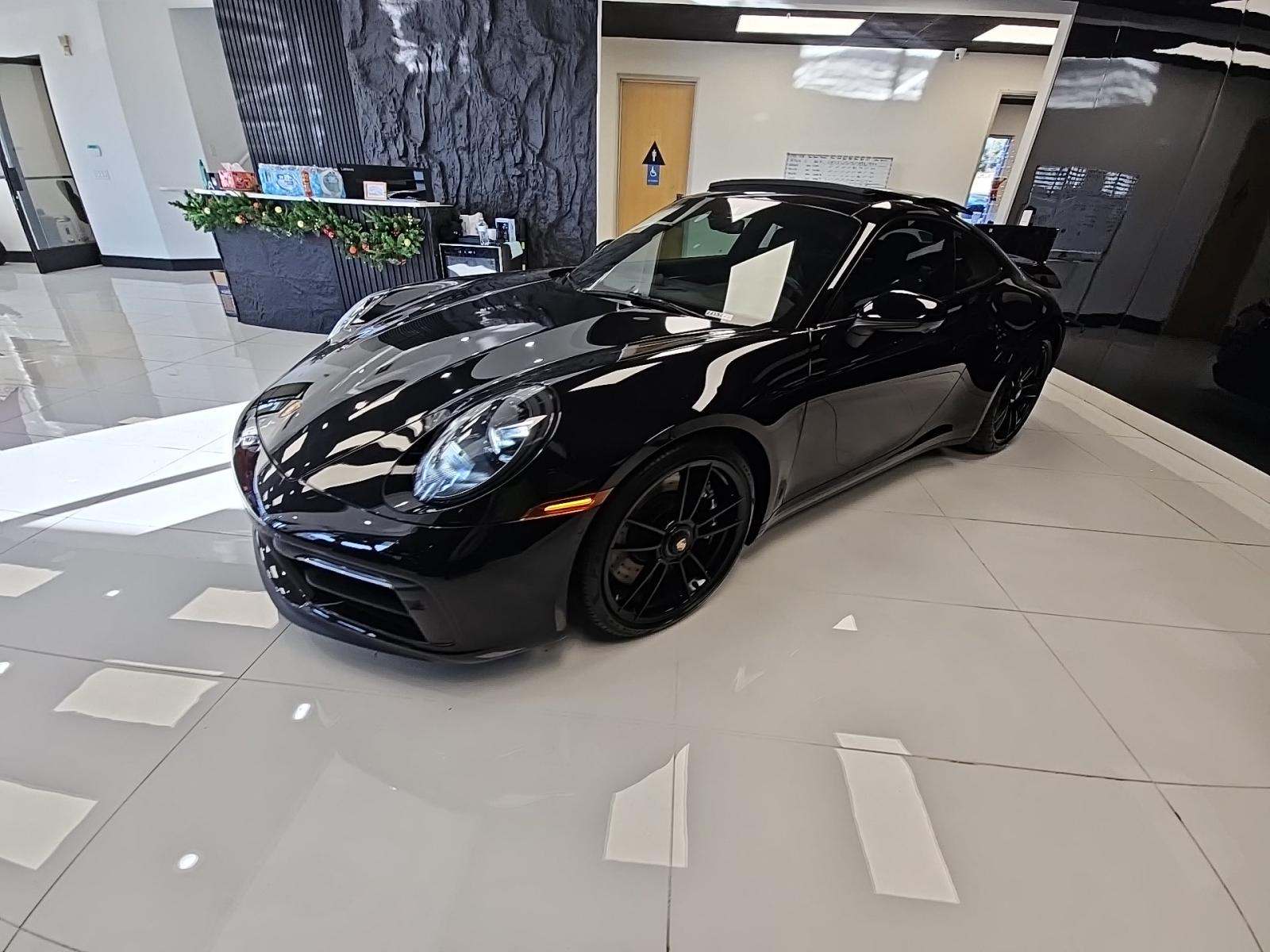 2022 Porsche 911 Carrera 4 GTS AWD