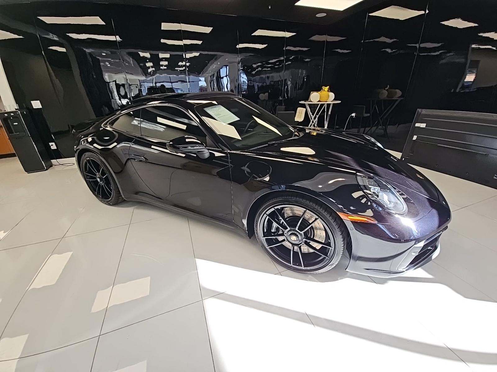 2022 Porsche 911 Carrera 4 GTS AWD