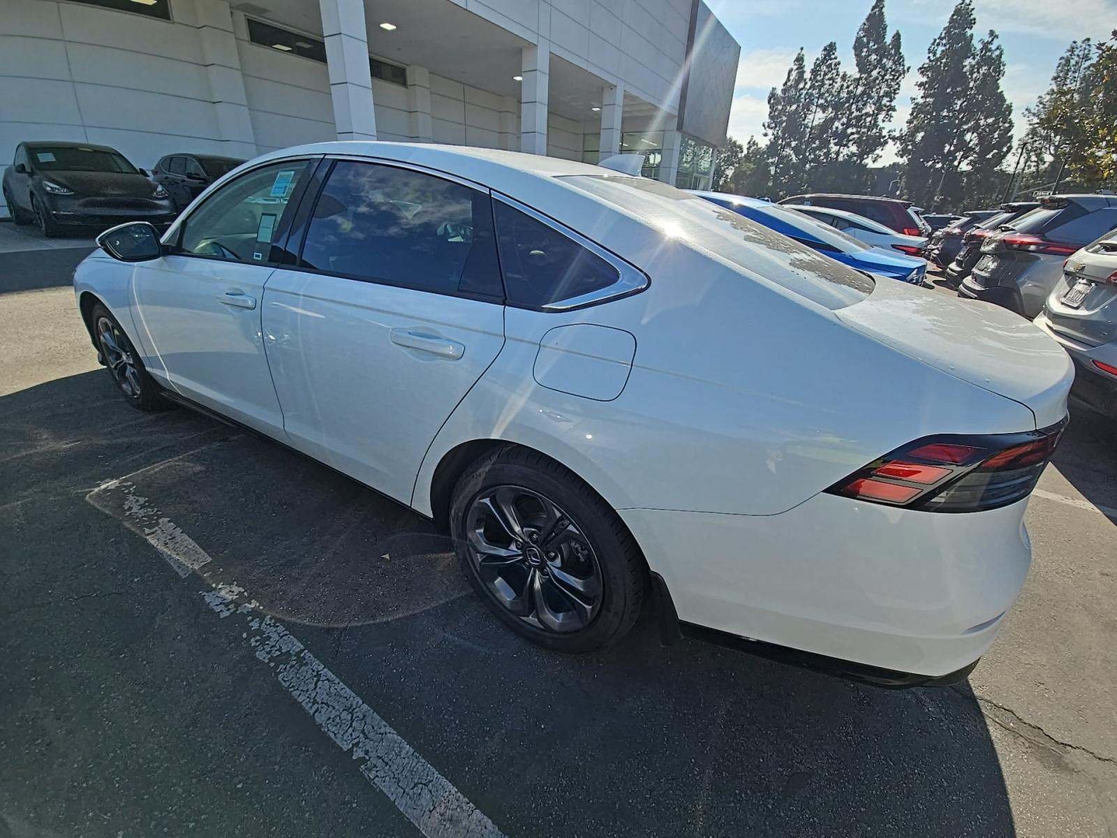 2024 Honda Accord Hybrid EX-L FWD