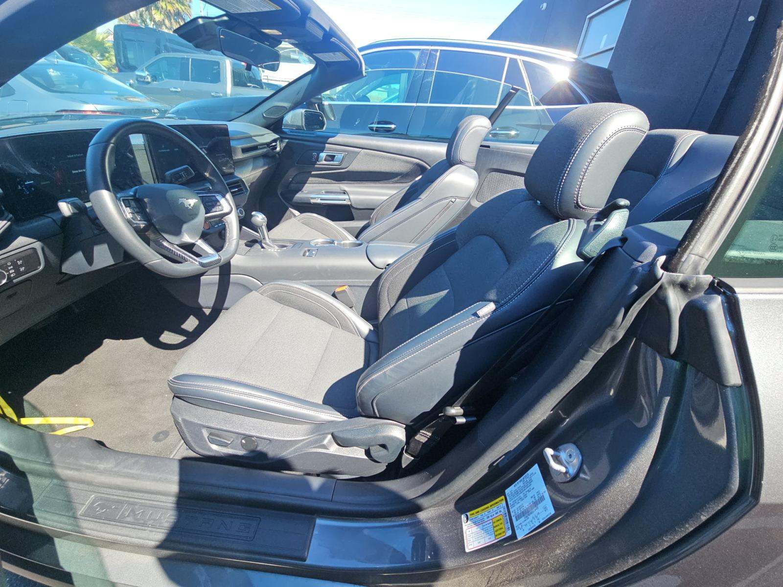 2025 Ford Mustang EcoBoost RWD