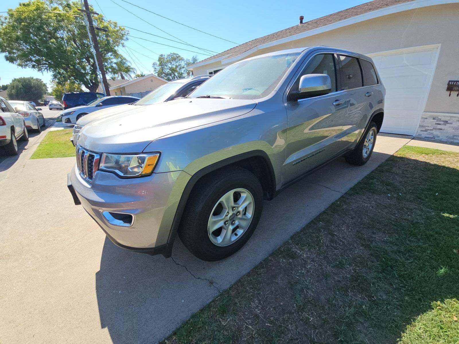 2017 Jeep Grand Cherokee Laredo RWD