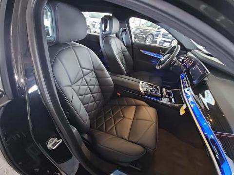 2025 BMW 7 Series 740i xDrive AWD
