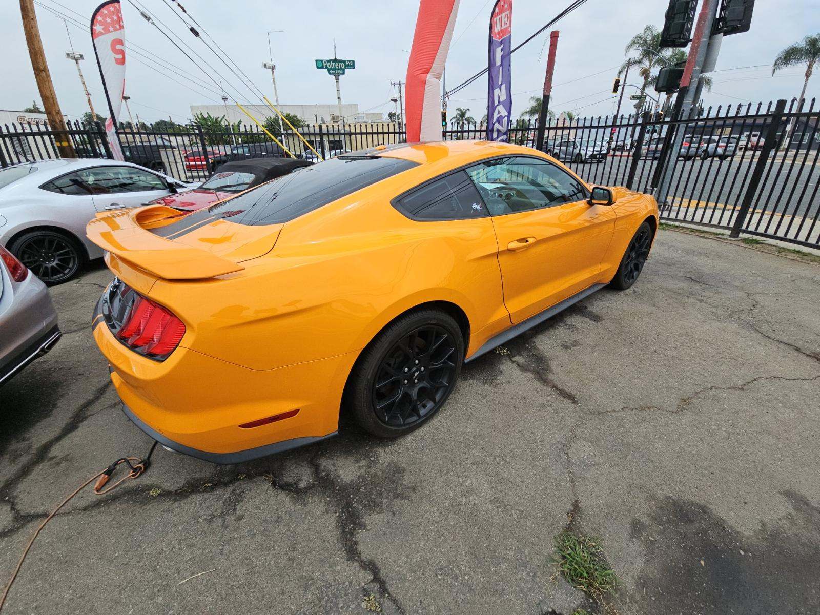 2018 Ford Mustang EcoBoost RWD