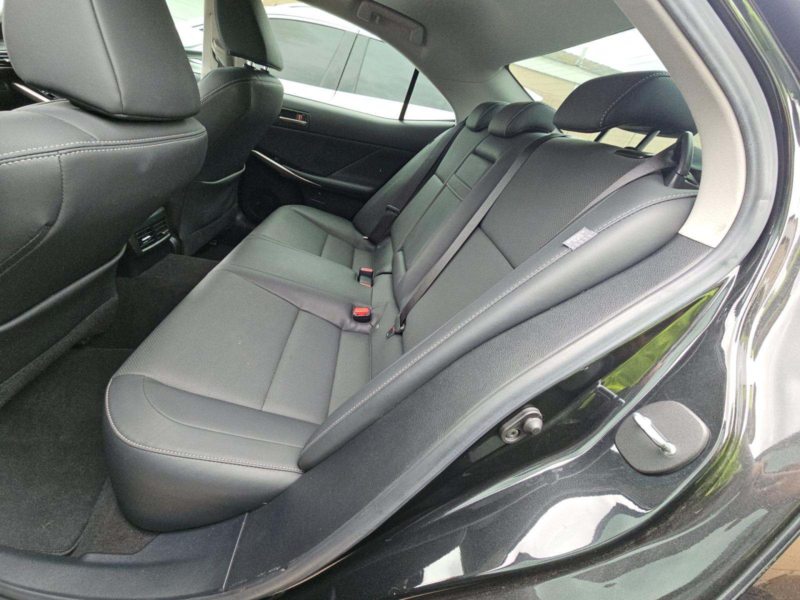 2019 Lexus IS IS 300 RWD