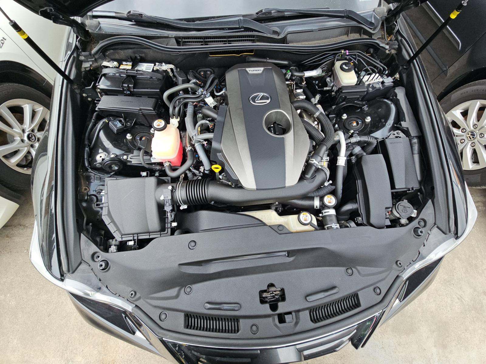 2019 Lexus IS IS 300 RWD