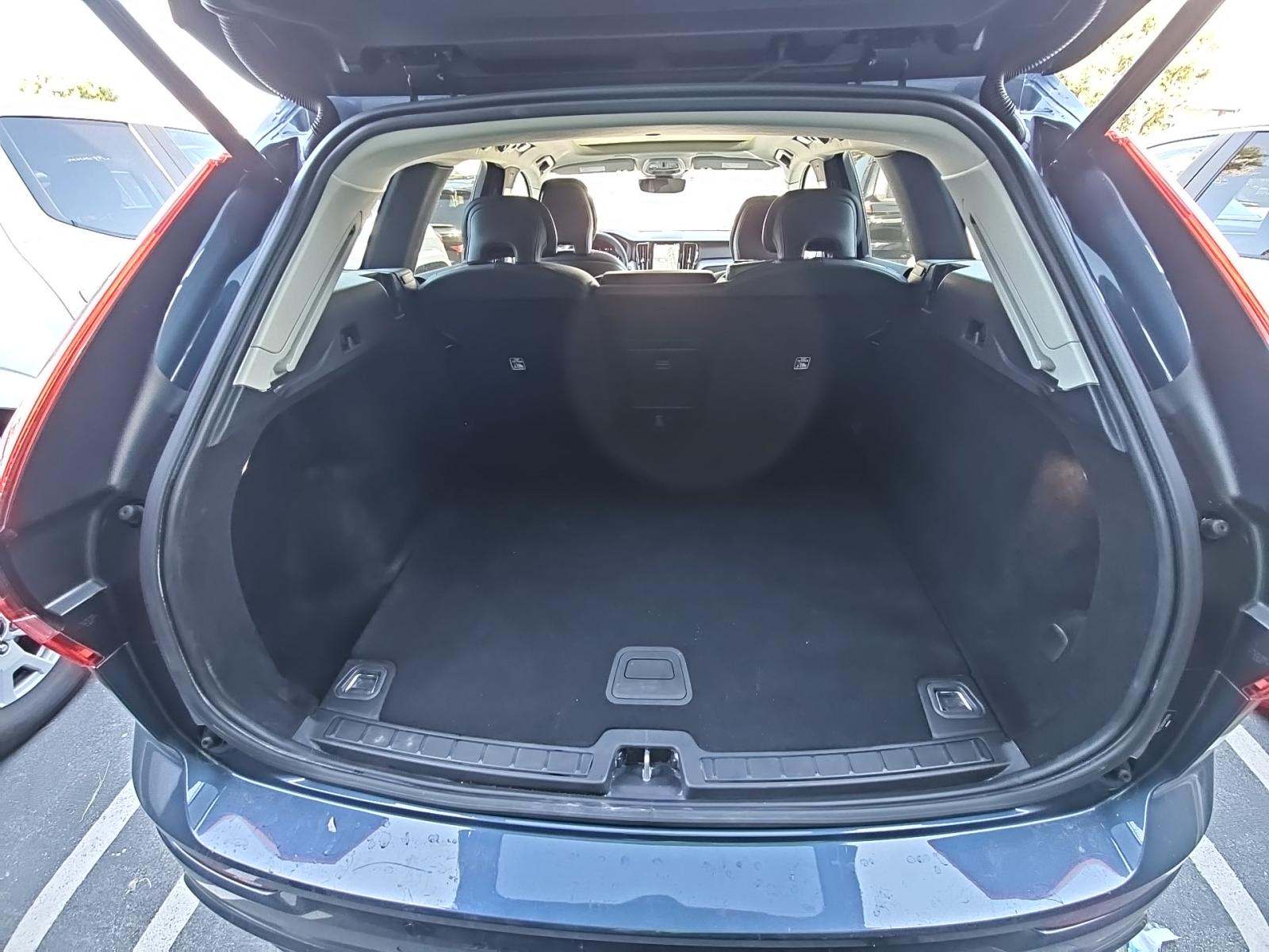 2024 Volvo XC60 B5 Core AWD