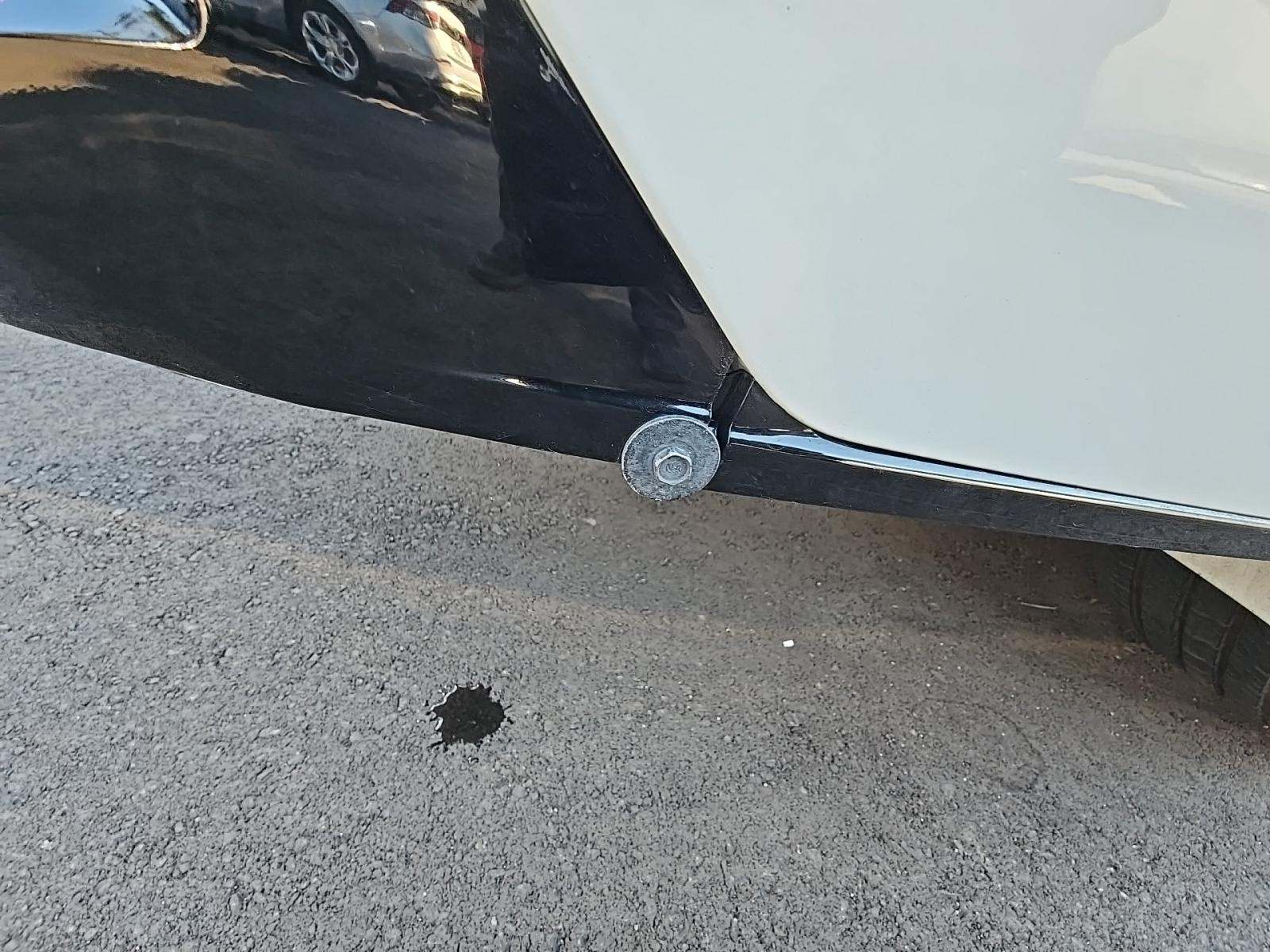 2023 Toyota Sienna LE FWD