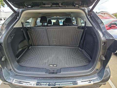 2022 Toyota Highlander XLE FWD