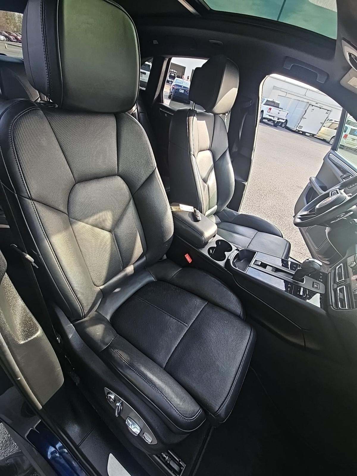 2022 Porsche Macan S AWD