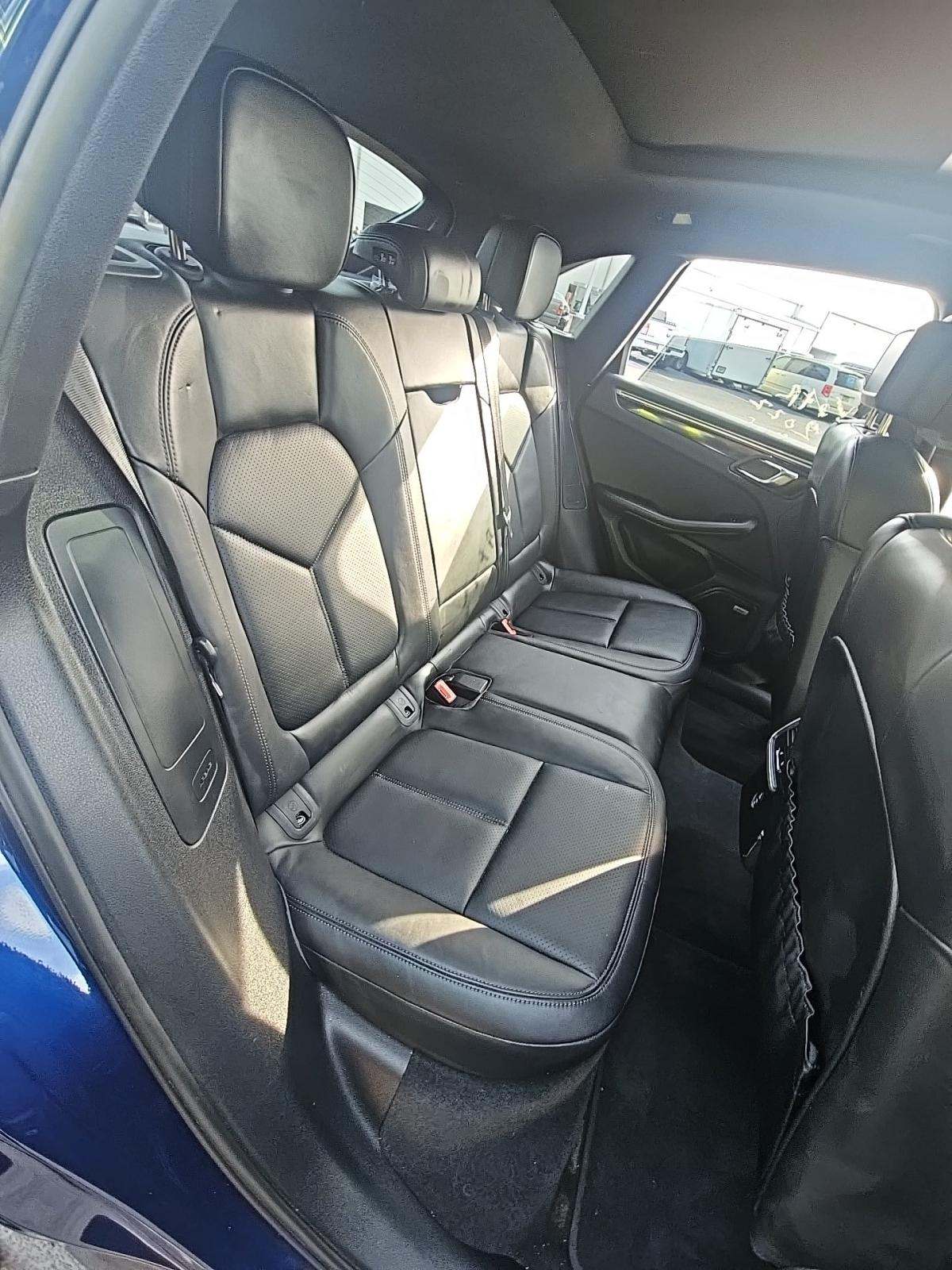 2022 Porsche Macan S AWD