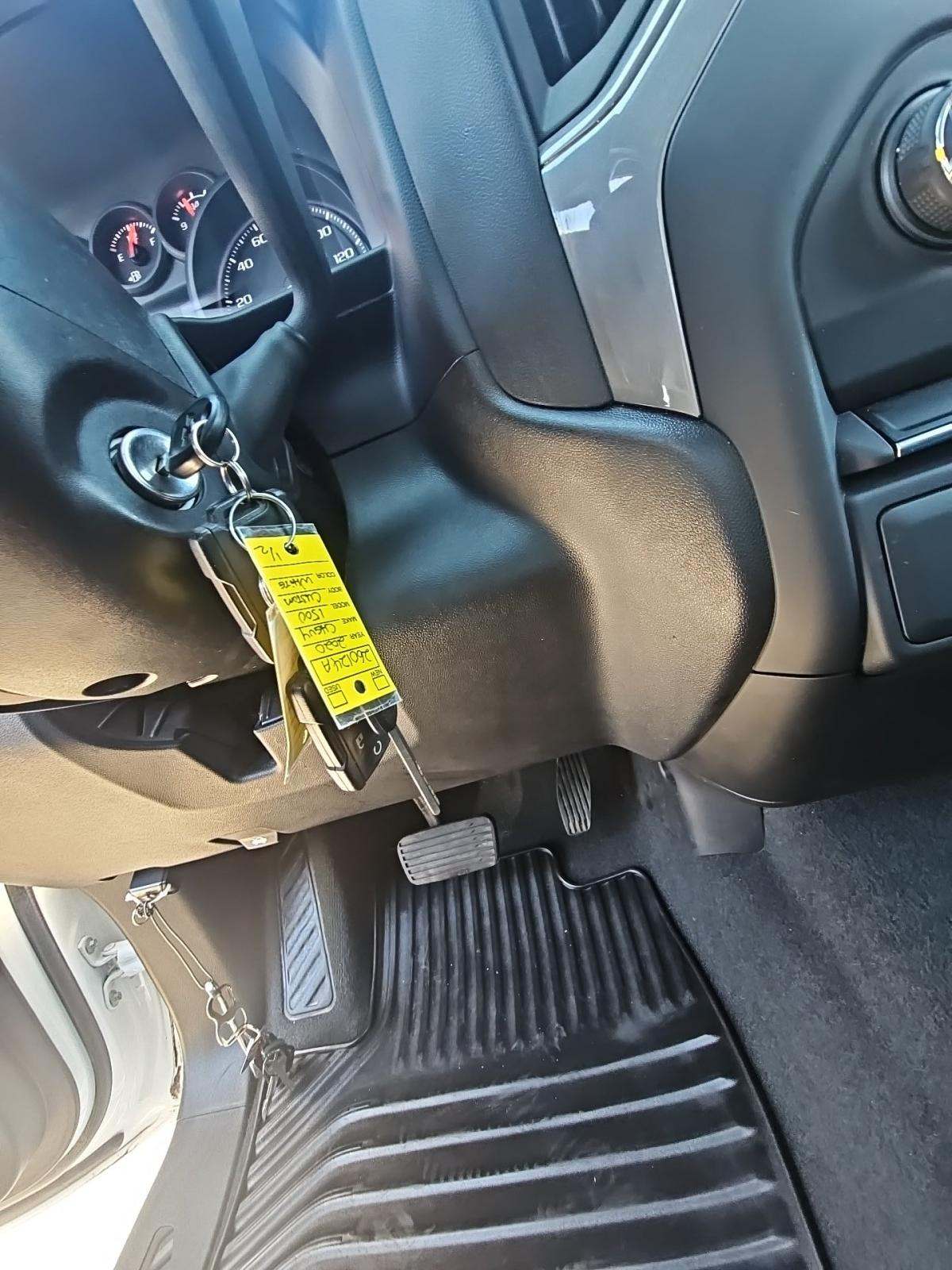 2020 Chevrolet Silverado 1500 Custom AWD