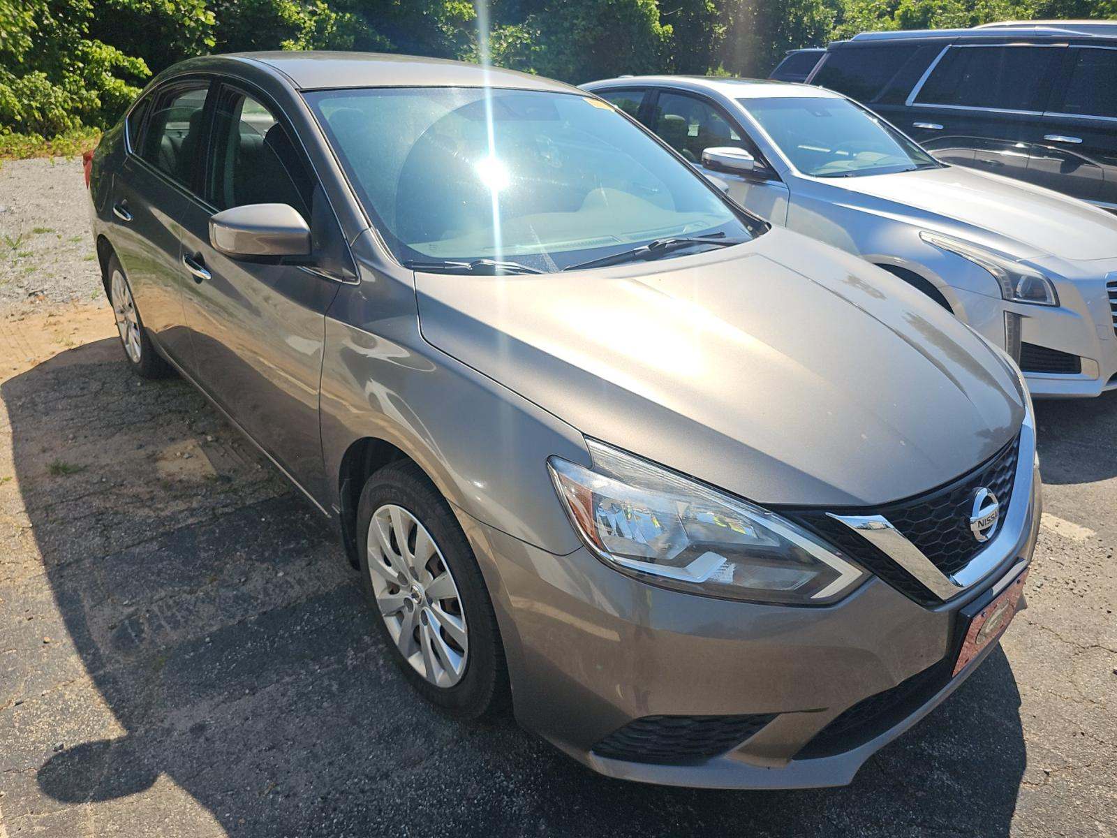 NISSAN SENTRA - 4