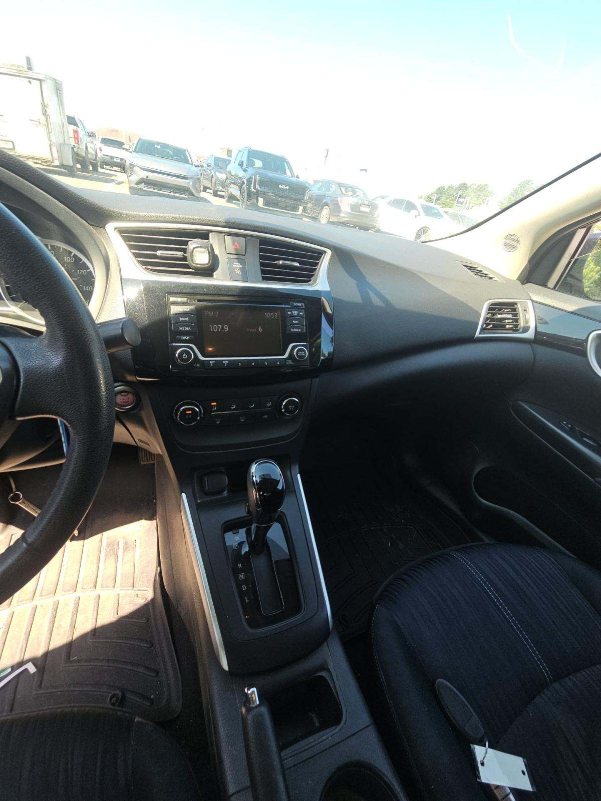 NISSAN SENTRA - 10