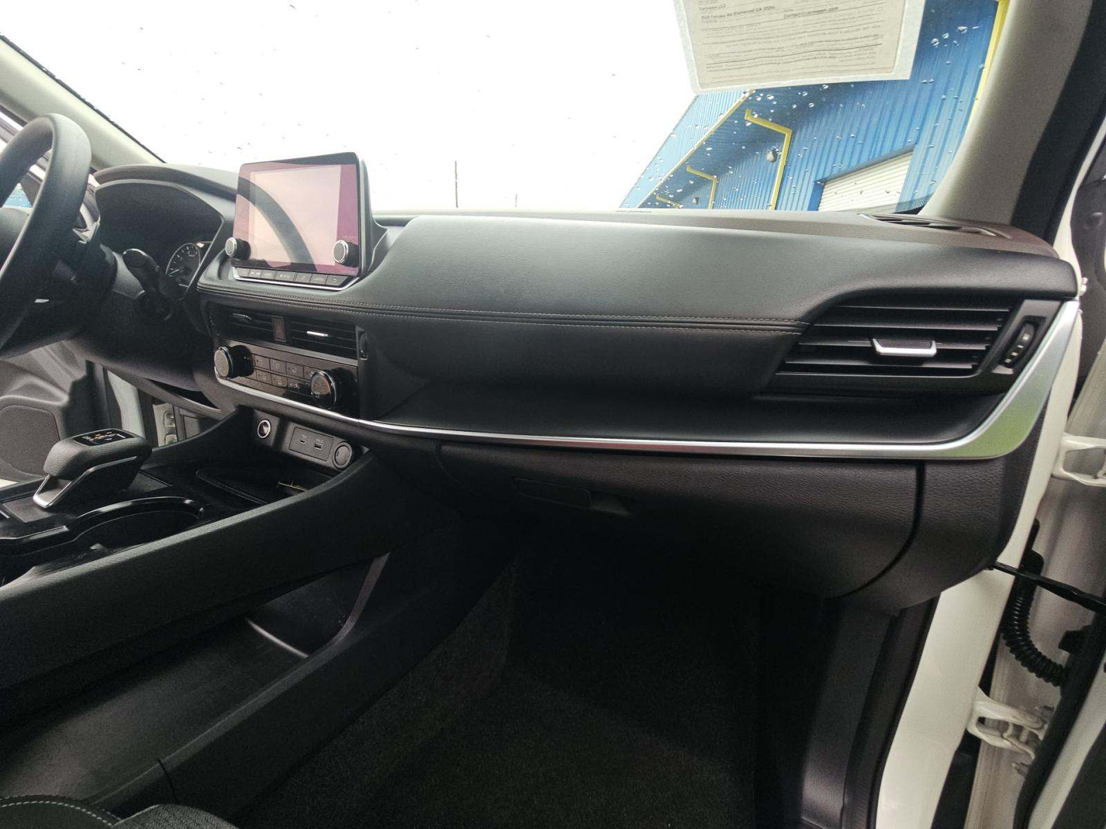 2022 Nissan Rogue S FWD