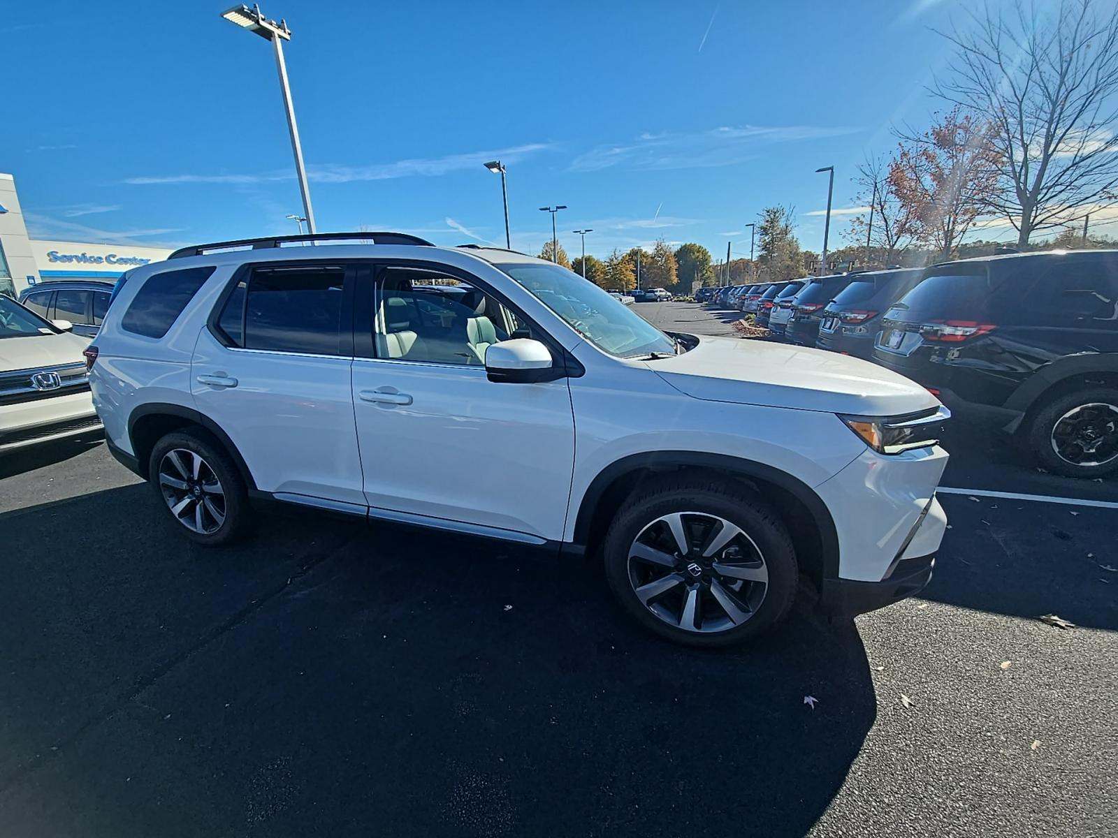 2025 Honda Pilot Touring AWD