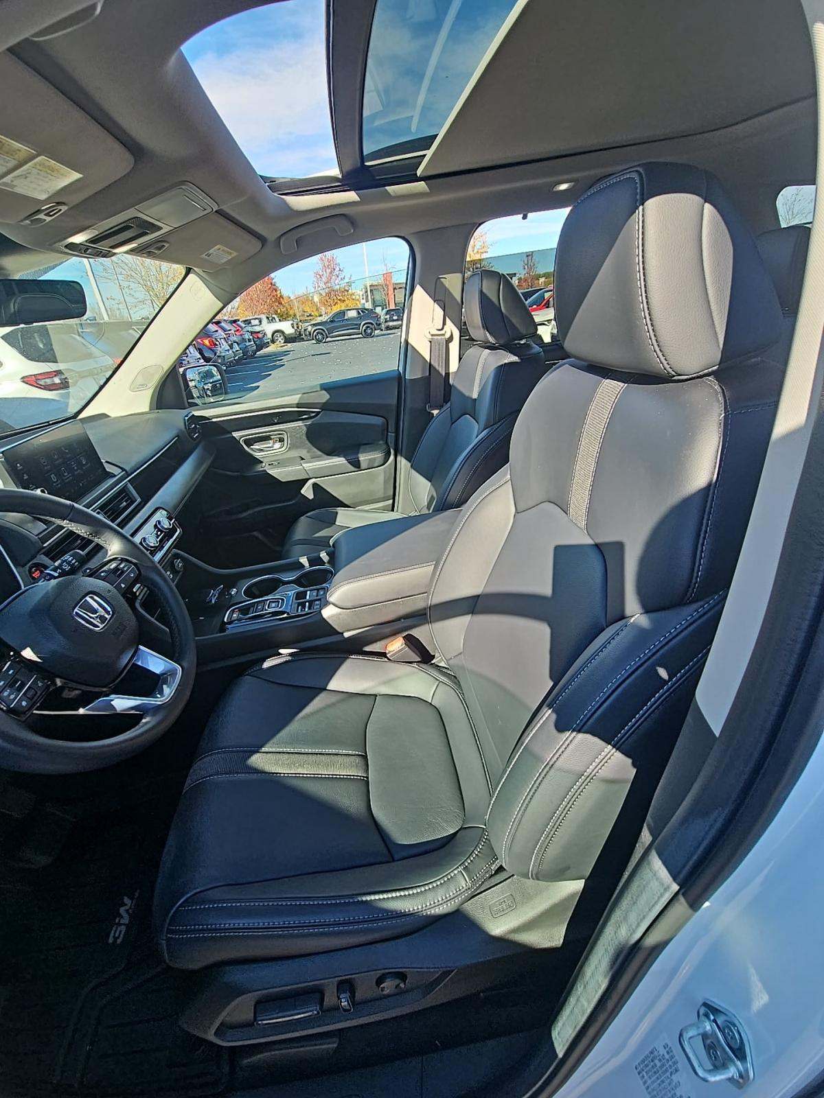 2025 Honda Pilot Touring AWD