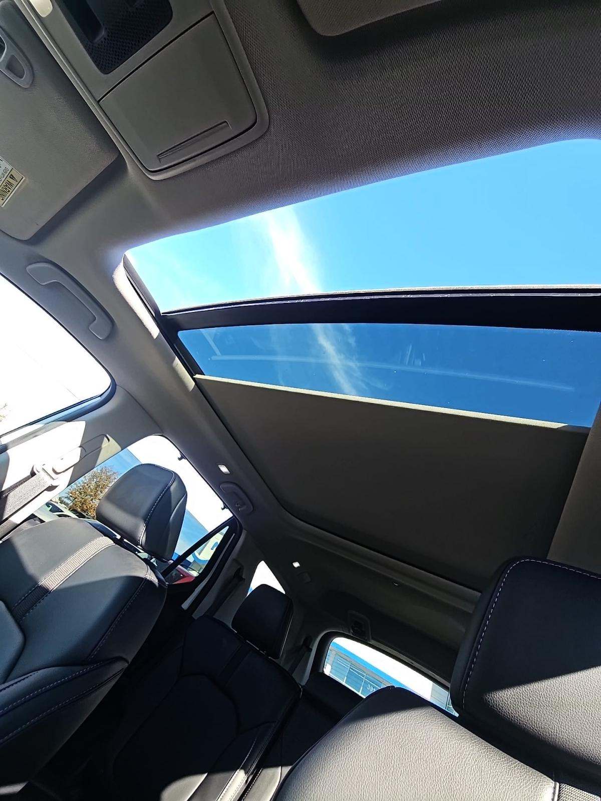 2025 Honda Pilot Touring AWD