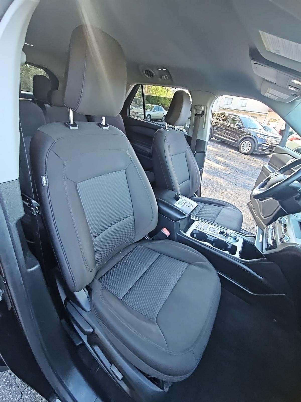 2022 Ford Explorer XLT RWD