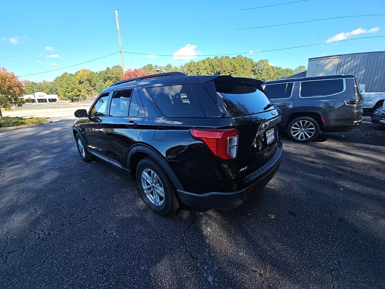 2022 Ford Explorer XLT RWD
