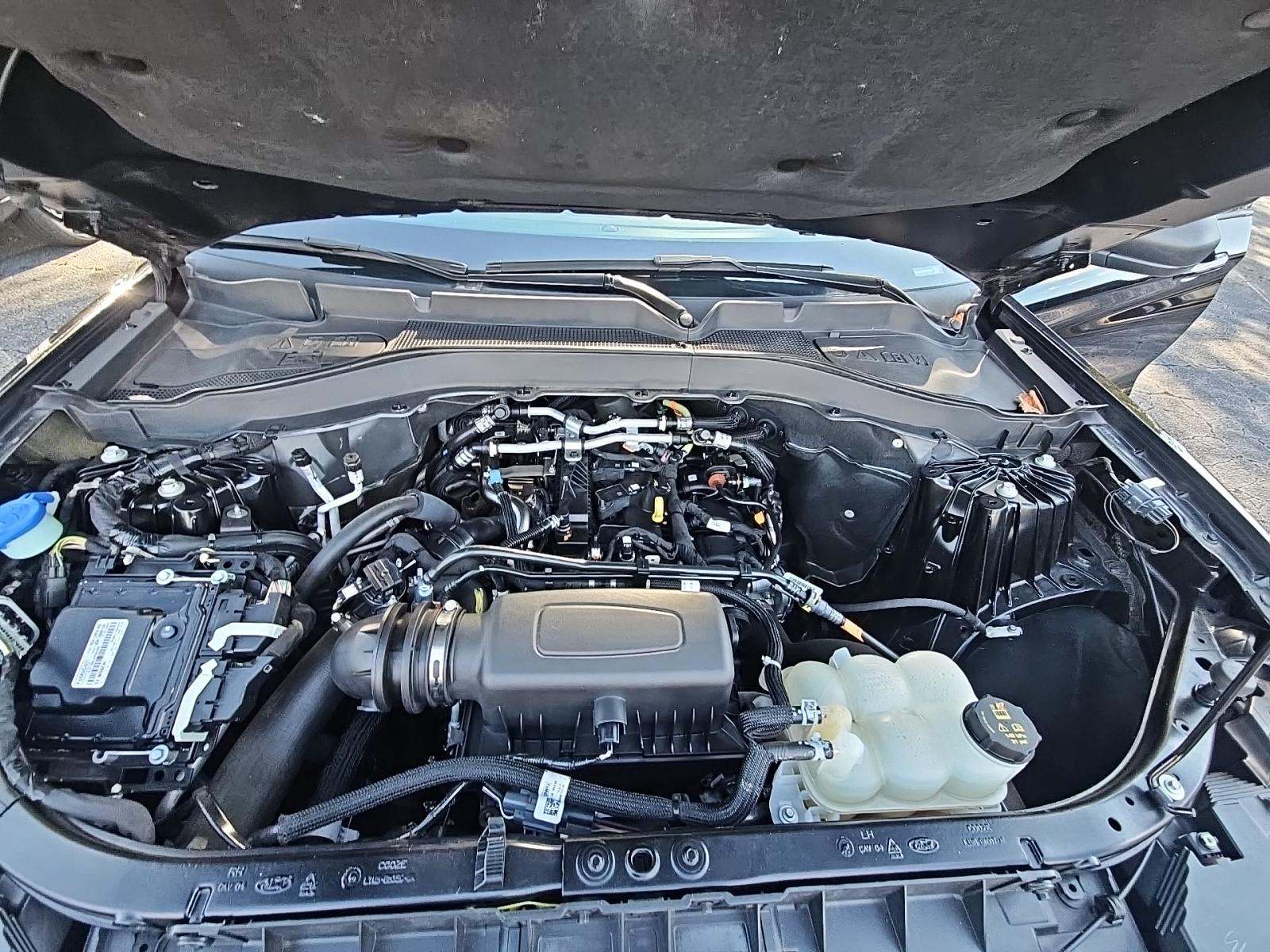 2022 Ford Explorer XLT RWD