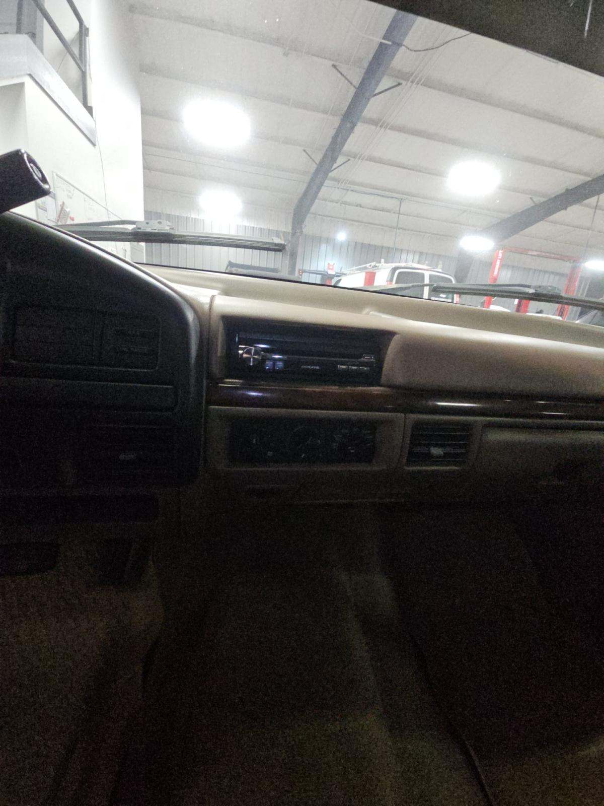 FORD BRONCO - 10