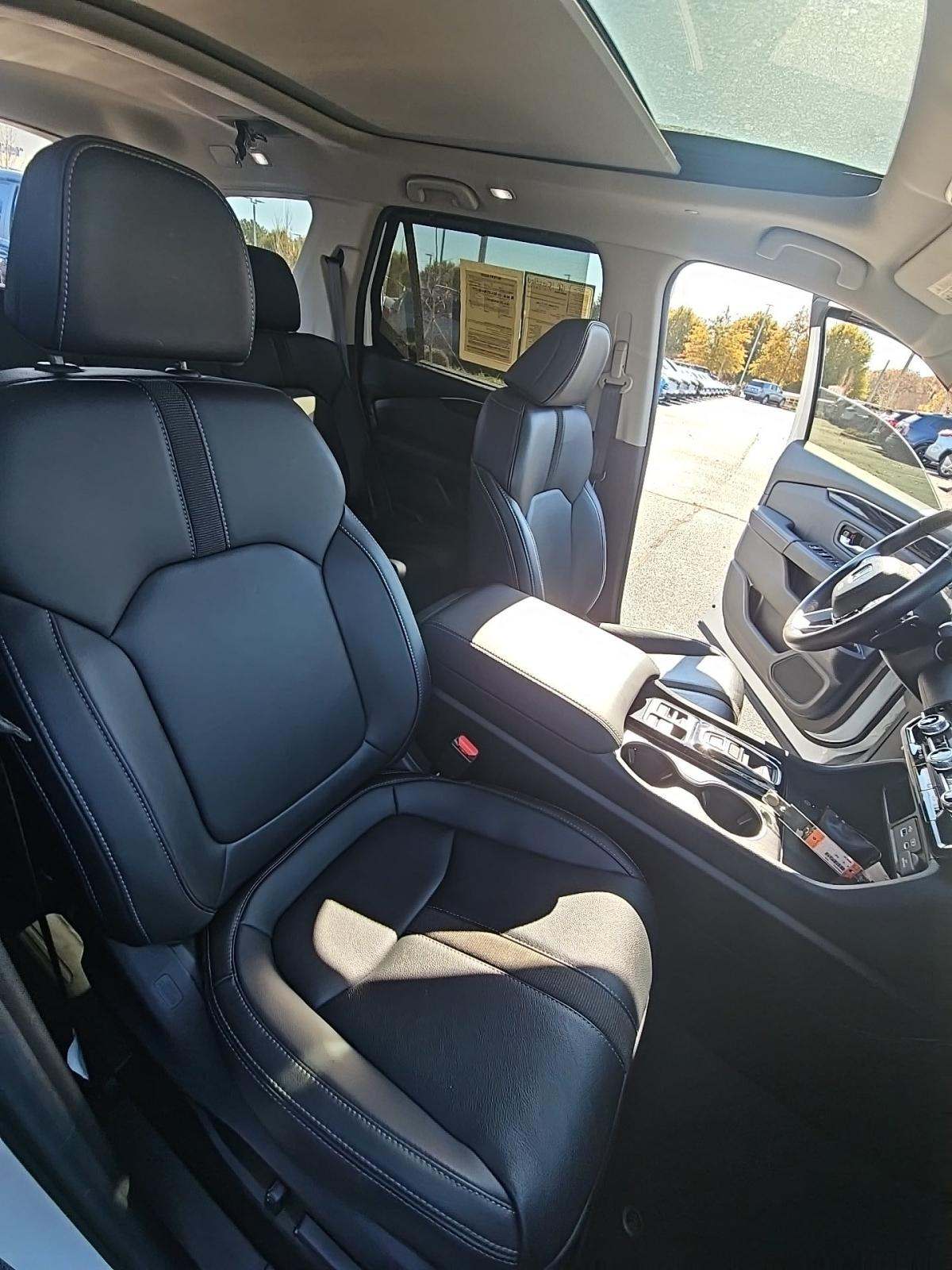 2024 Honda Pilot Touring FWD