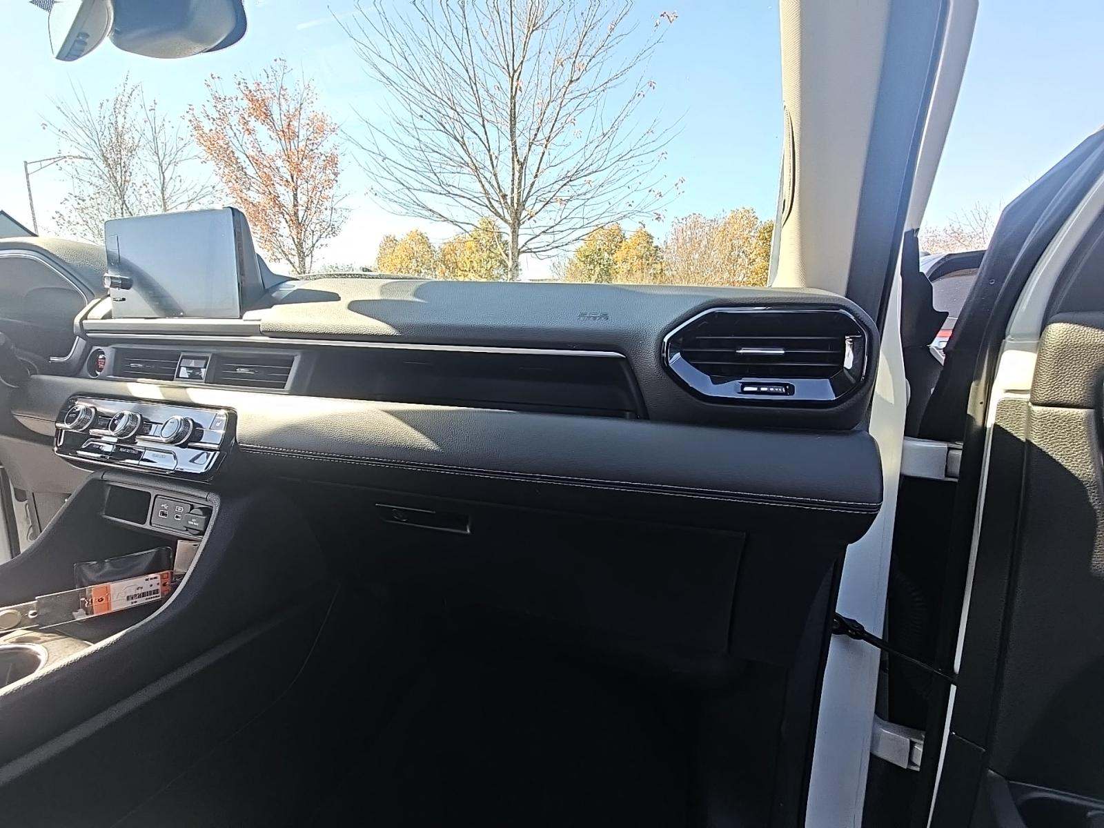 2024 Honda Pilot Touring FWD