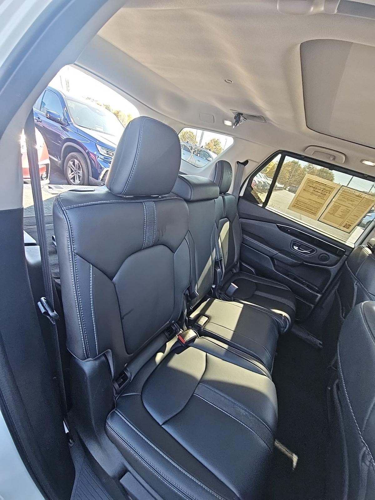 2024 Honda Pilot Touring FWD