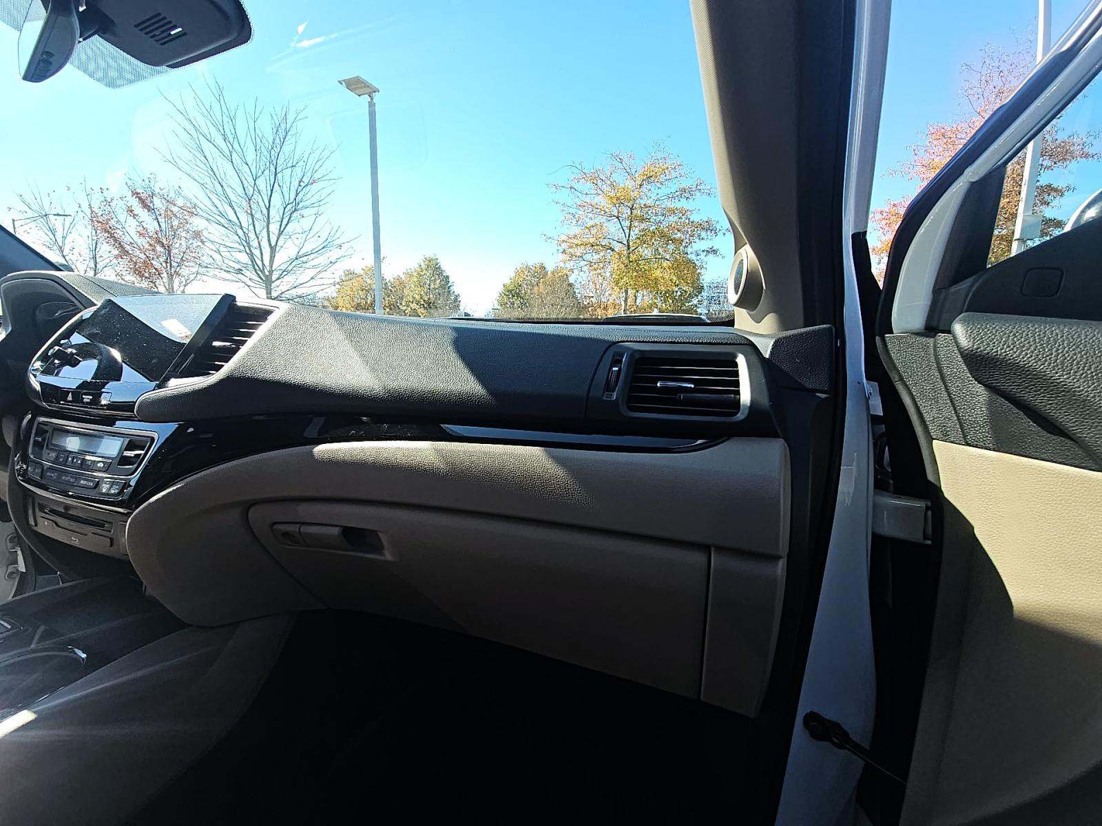 2022 Honda Pilot Touring FWD