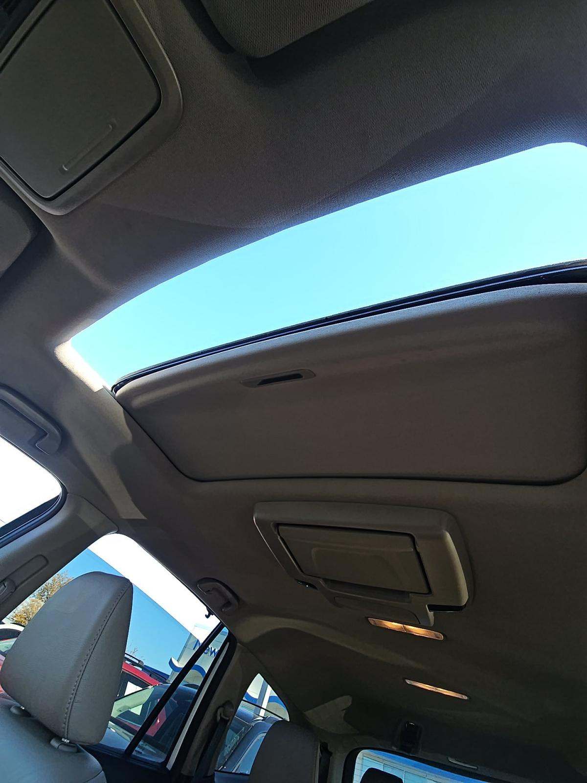 2022 Honda Pilot Touring FWD