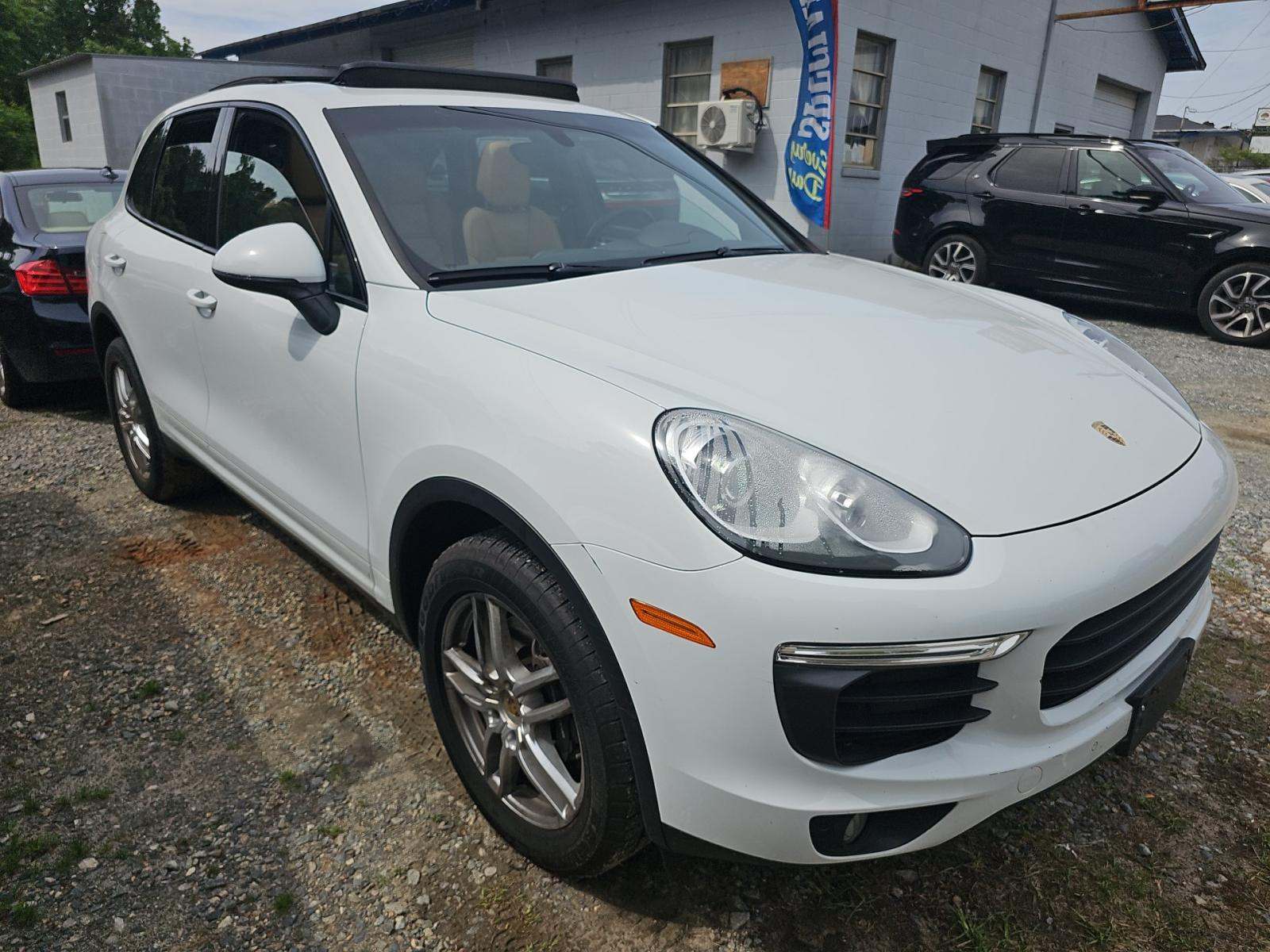 PORSCHE CAYENNE - 4