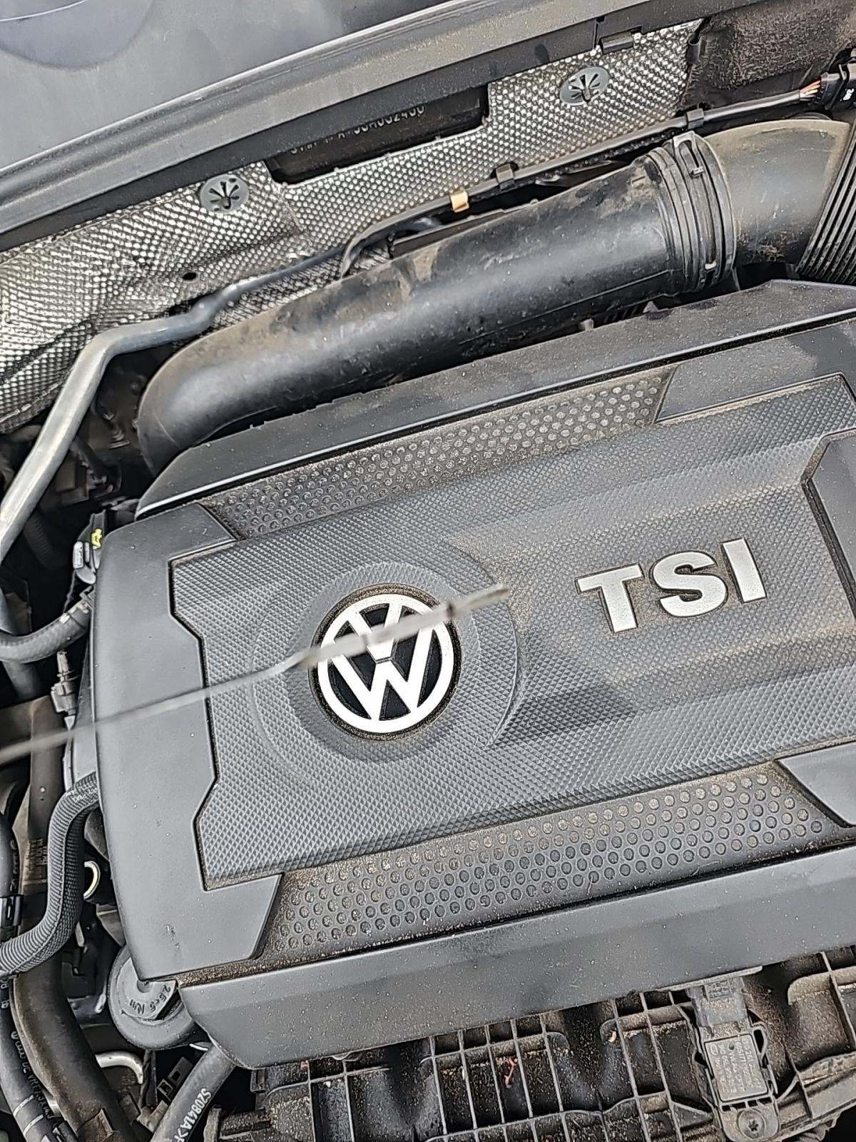 2016 Volkswagen Beetle 1.8T Classic FWD