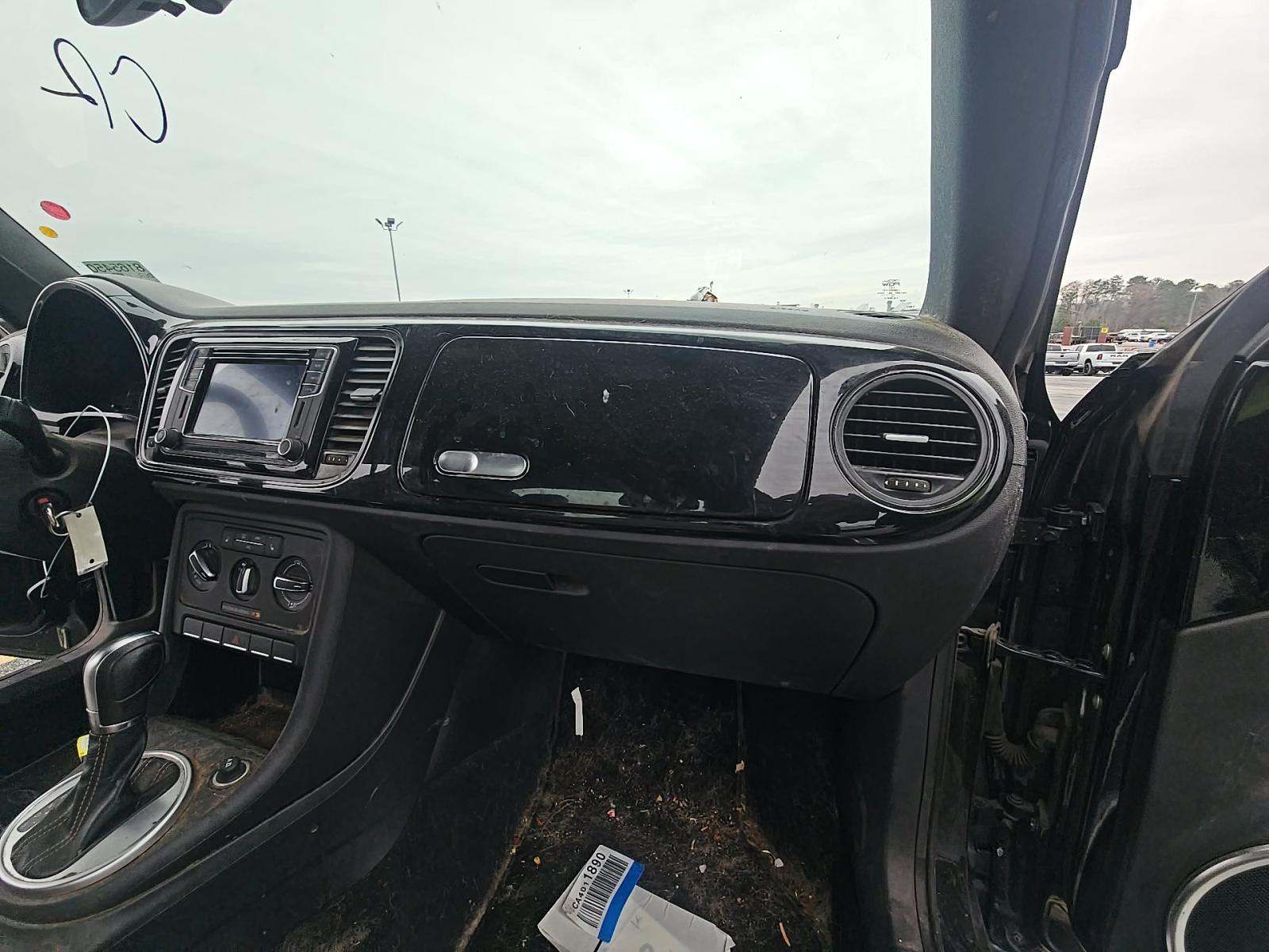 2016 Volkswagen Beetle 1.8T Classic FWD