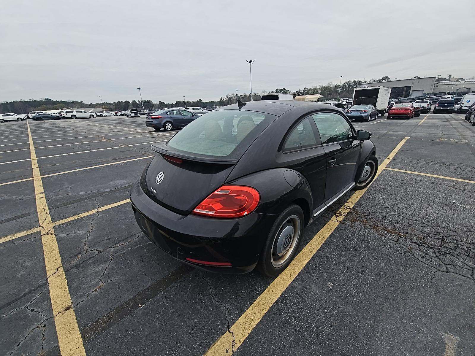 2016 Volkswagen Beetle 1.8T Classic FWD