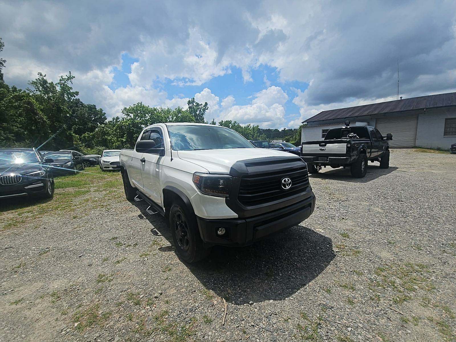 2016 Toyota Tundra SR AWD