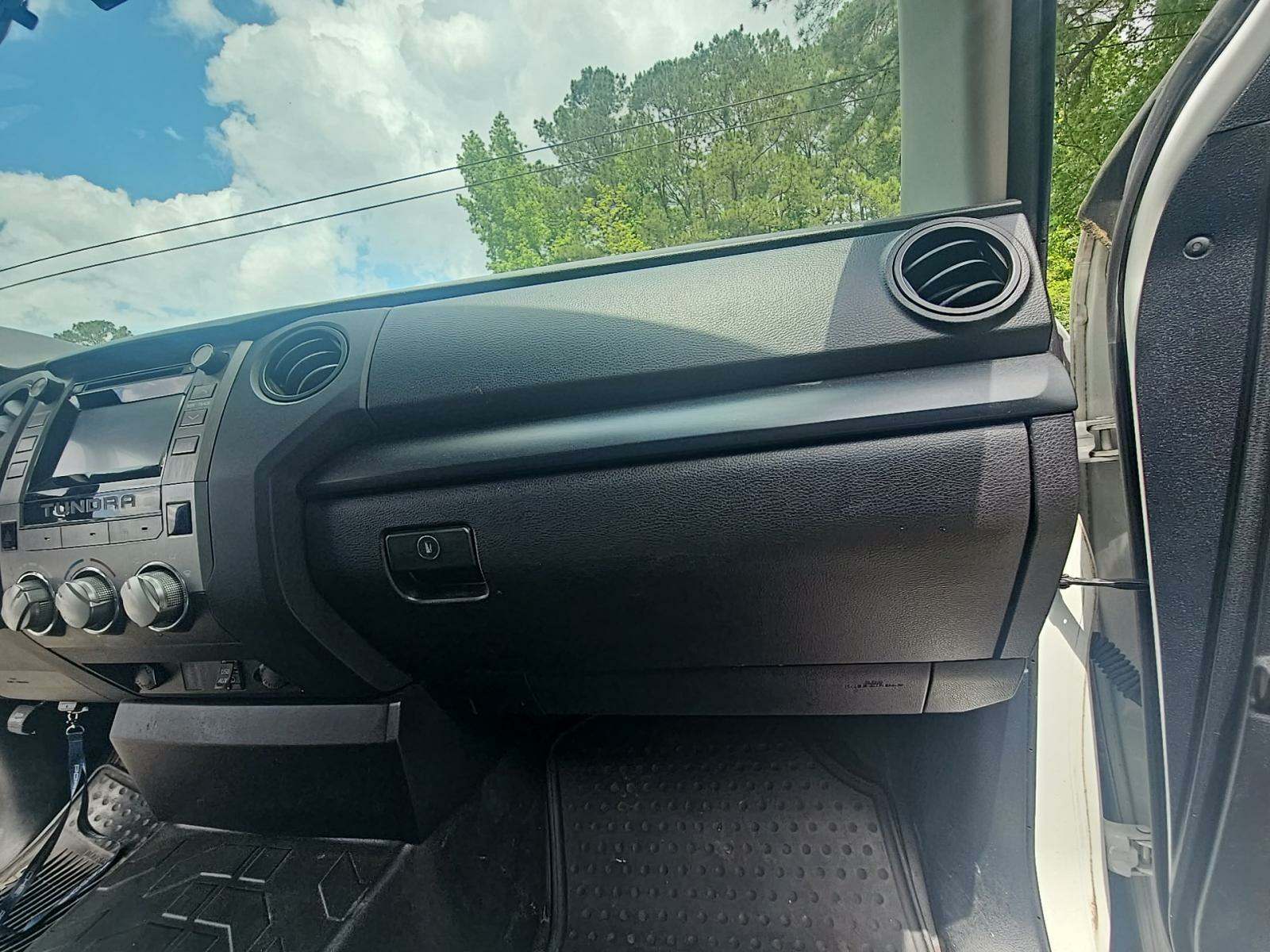 2016 Toyota Tundra SR AWD