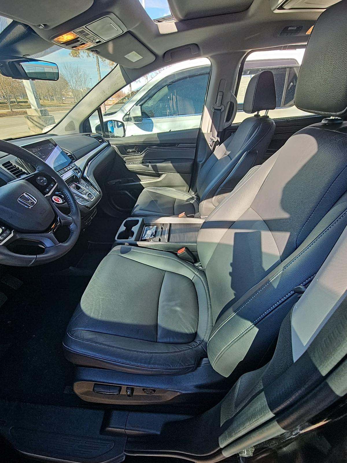 2024 Honda Odyssey Touring FWD