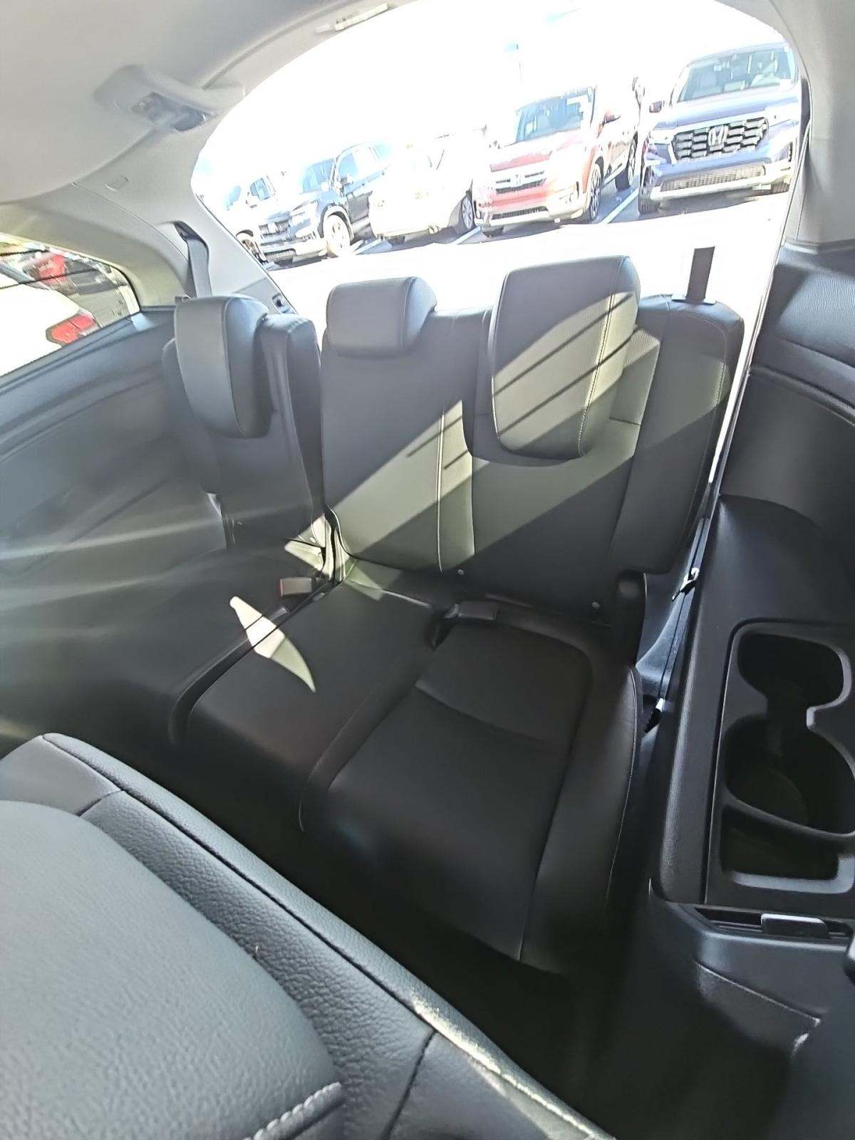 2024 Honda Odyssey Touring FWD