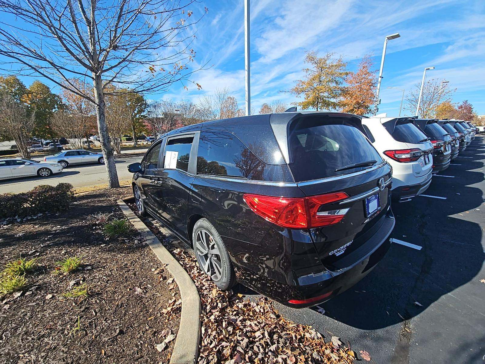 2024 Honda Odyssey Touring FWD
