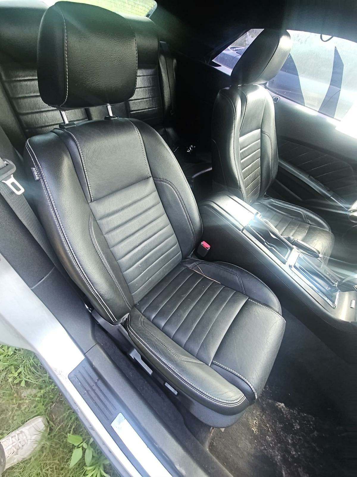 2010 Ford Mustang GT RWD