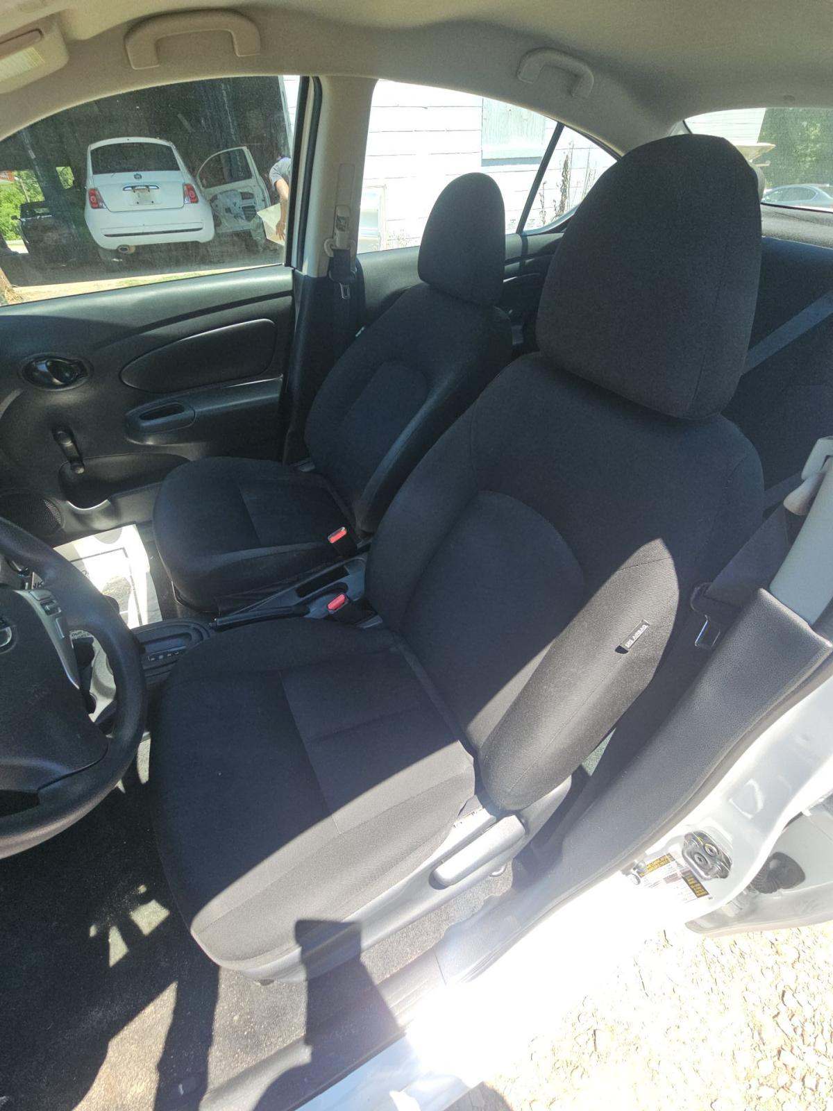 NISSAN VERSA - 6
