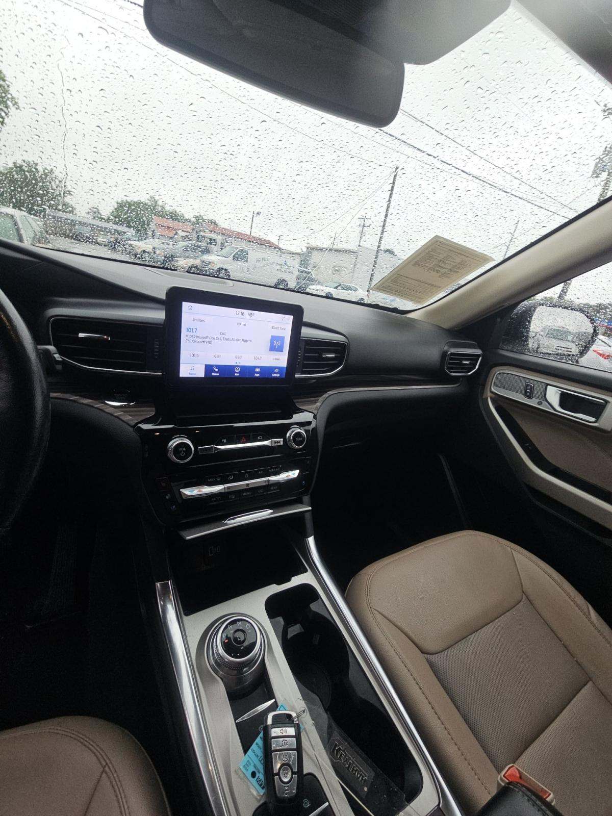 FORD EXPLORER - 10