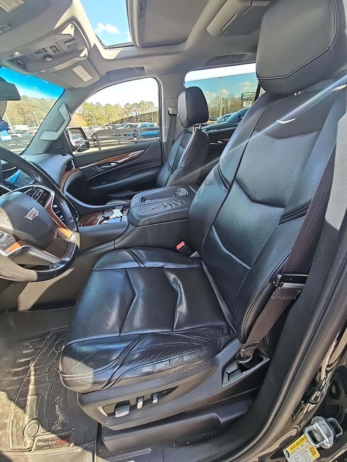 2017 Cadillac Escalade ESV Luxury AWD