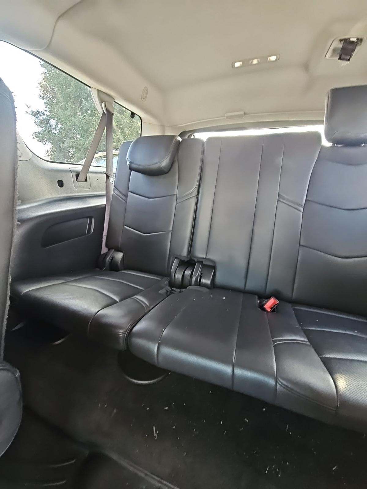 2017 Cadillac Escalade ESV Luxury AWD